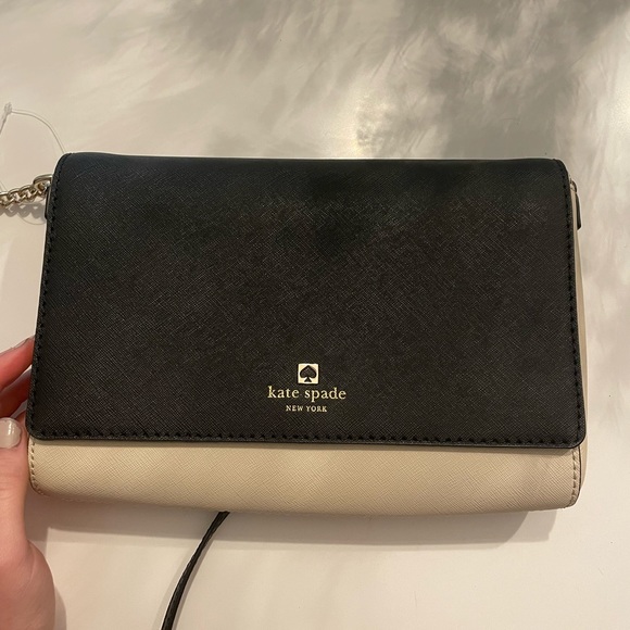 LIKE NEW, Kate Spade Cross Body Bag - Picture 1 of 5